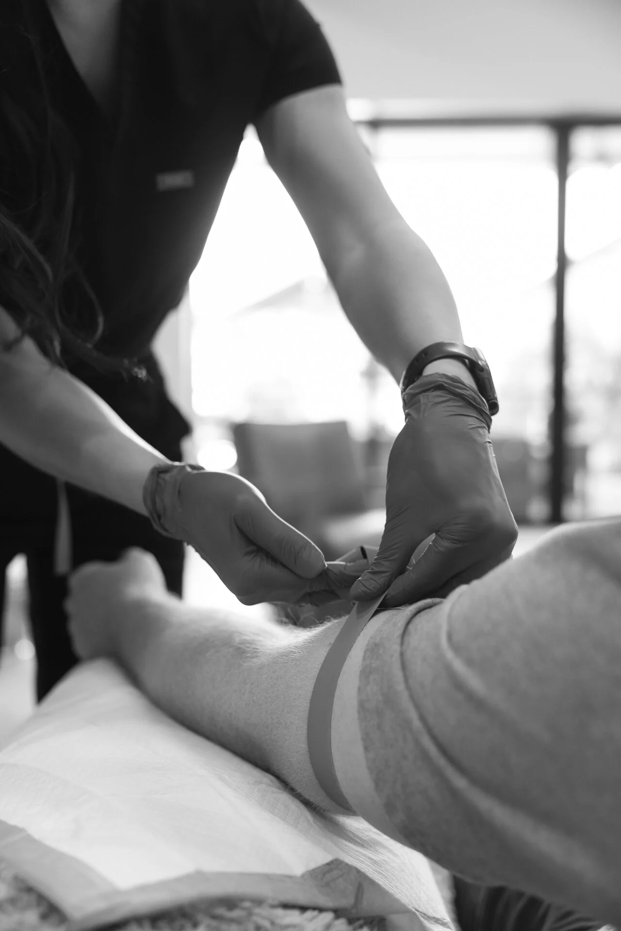 IV Revival nurse delivering immune support IV therapy in Phoenix